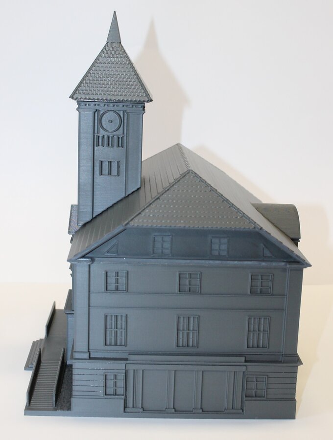 Boczna elewacja modelu ratusza w formie wydruku 3D