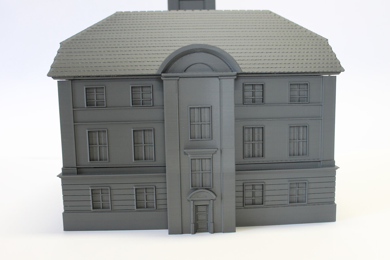 Tylna elewacja modelu ratusza w formie wydruku 3D