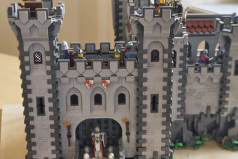 Fotorelacja z warsztatów budowania z klocków Lego
